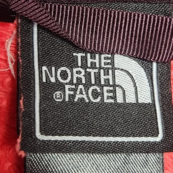 The North Face Pink Teddy Jacket - Picture 6 of 13